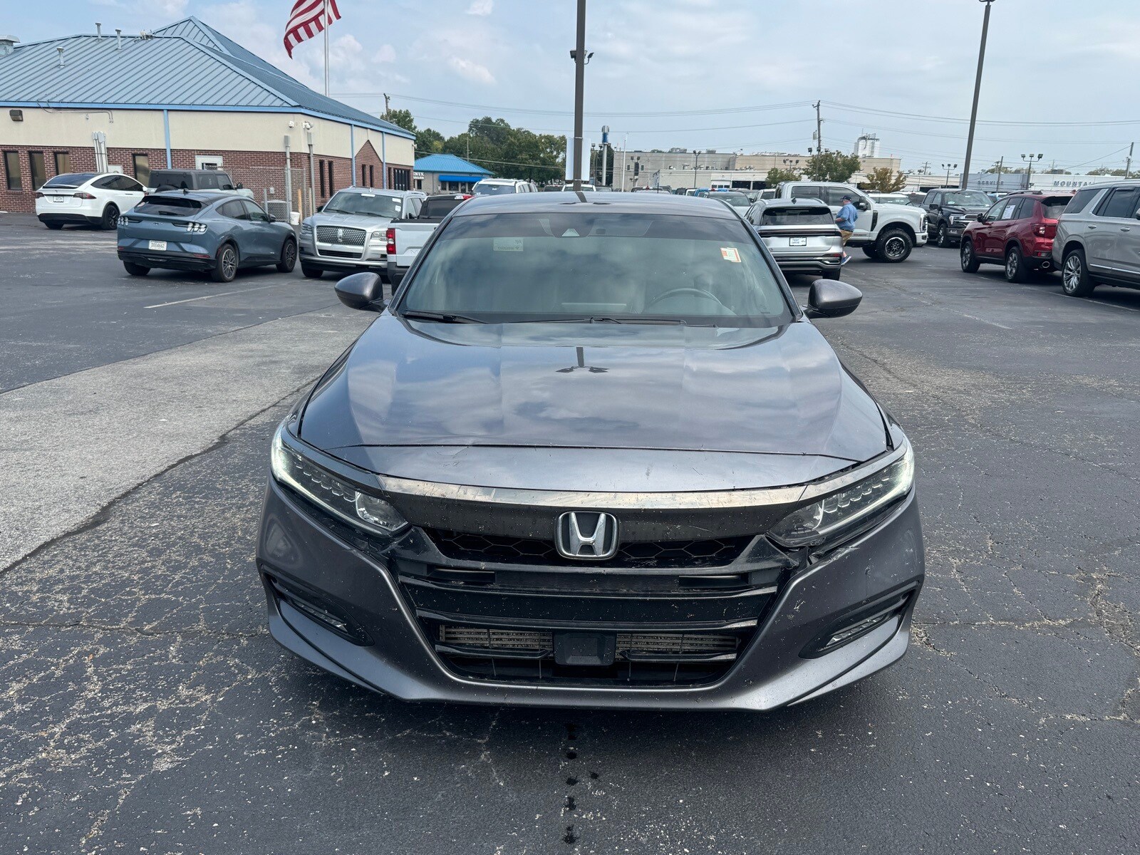 2018 Honda Accord Sport photo 4