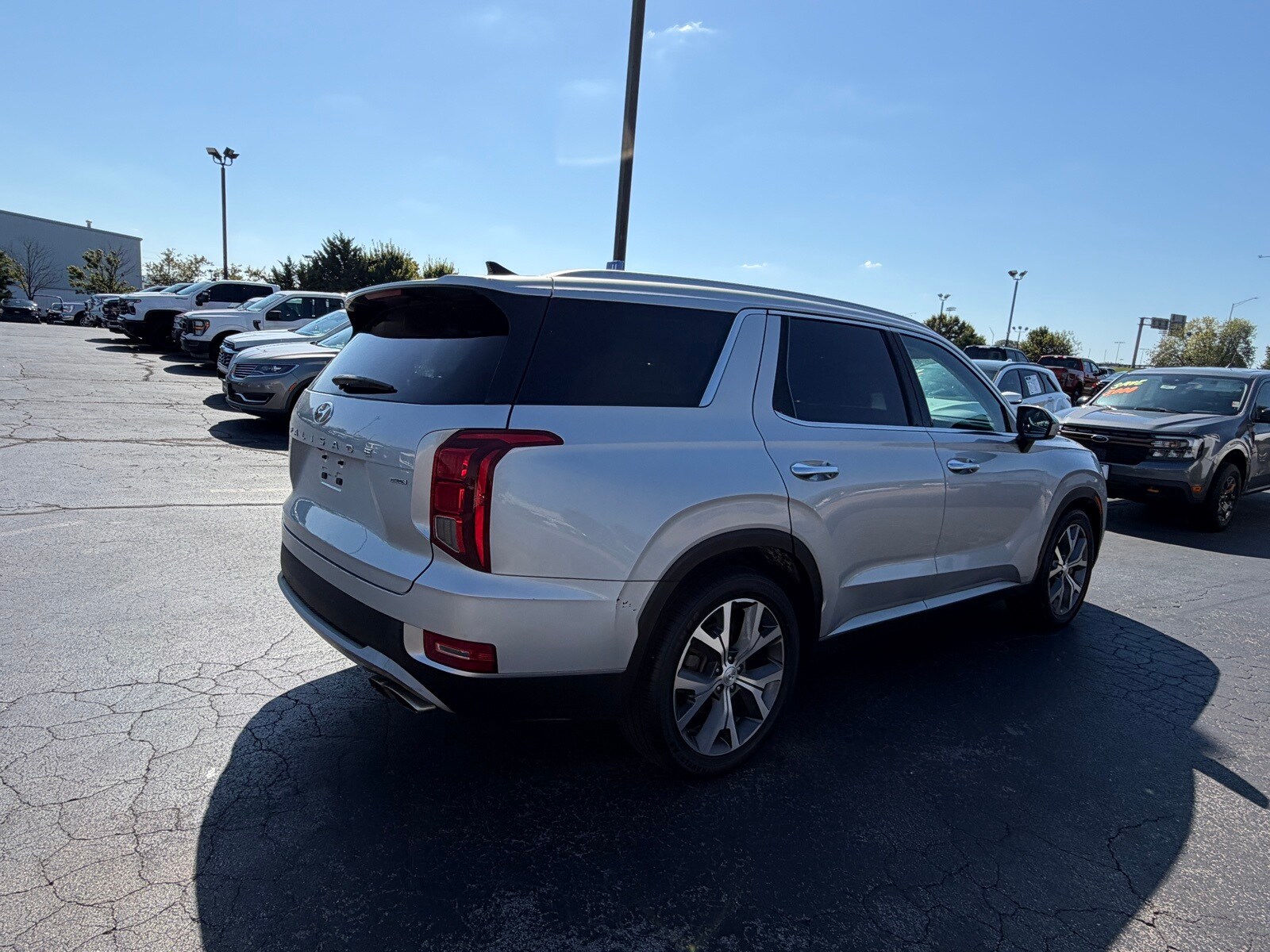 2022 Hyundai Palisade SEL photo 2