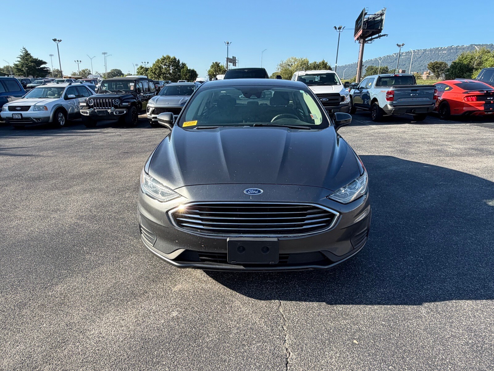 2019 Ford Fusion Hybrid SE photo 4