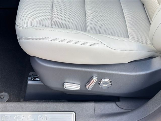 2026 Lincoln Nautilus Premiere - Photo 13
