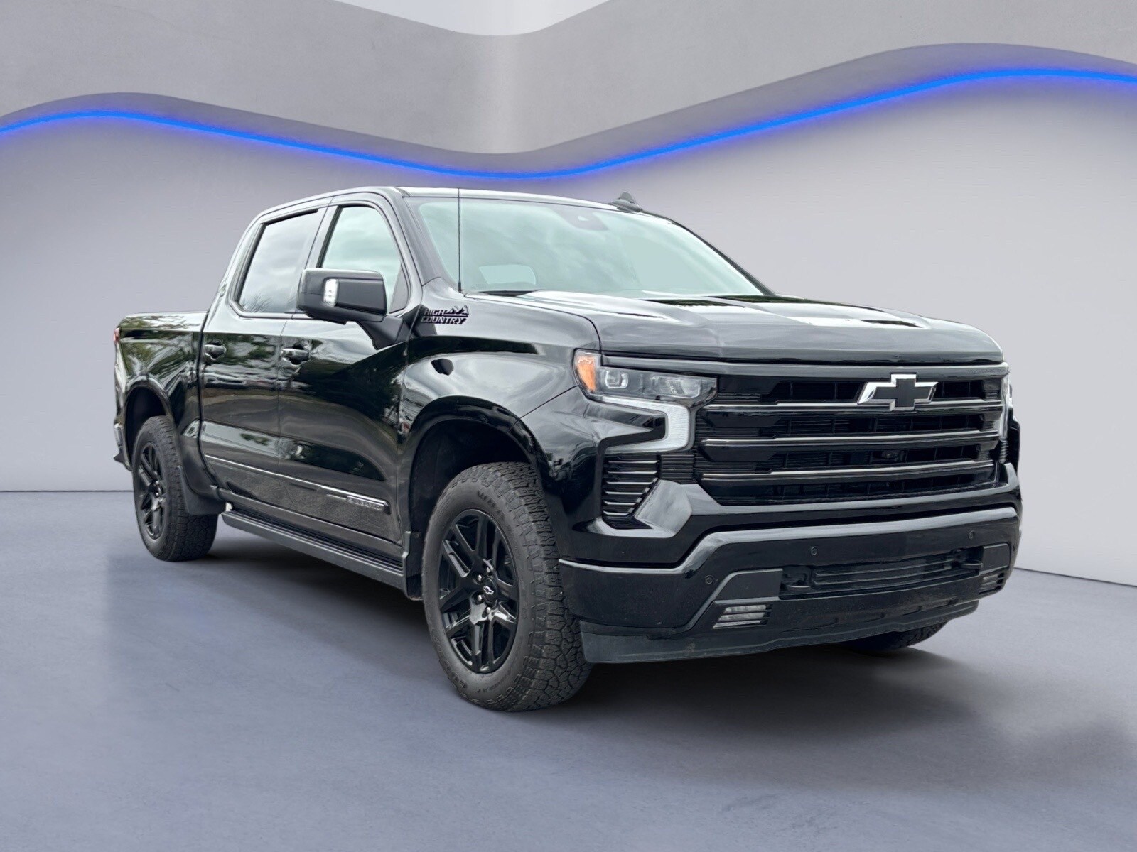 2024 Chevrolet Silverado 1500 High Country photo 3