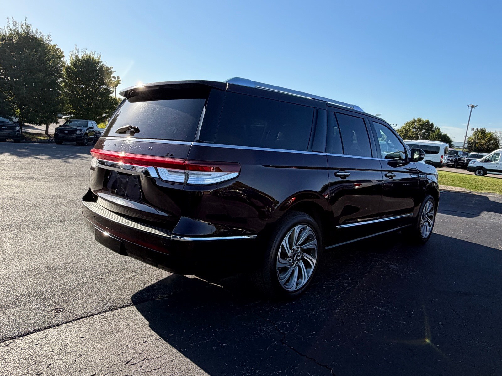 2023 Lincoln Navigator L Reserve photo 2
