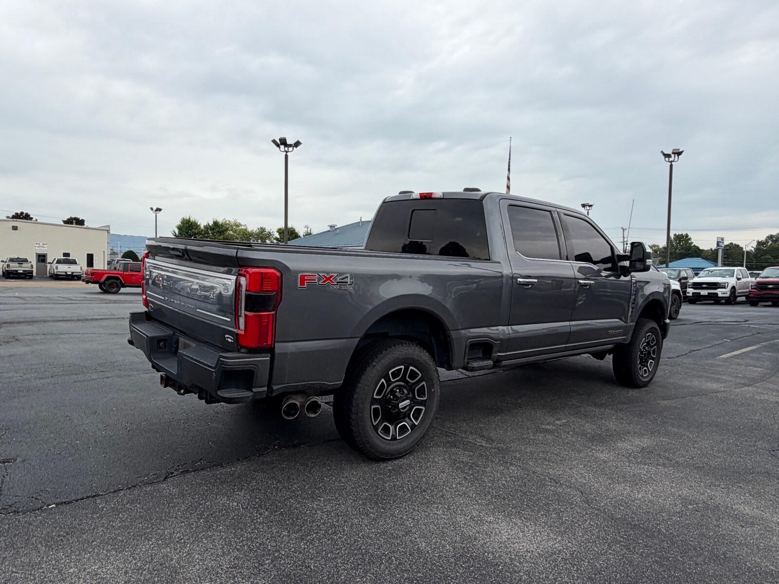 2024 Ford F-350 Platinum photo 3