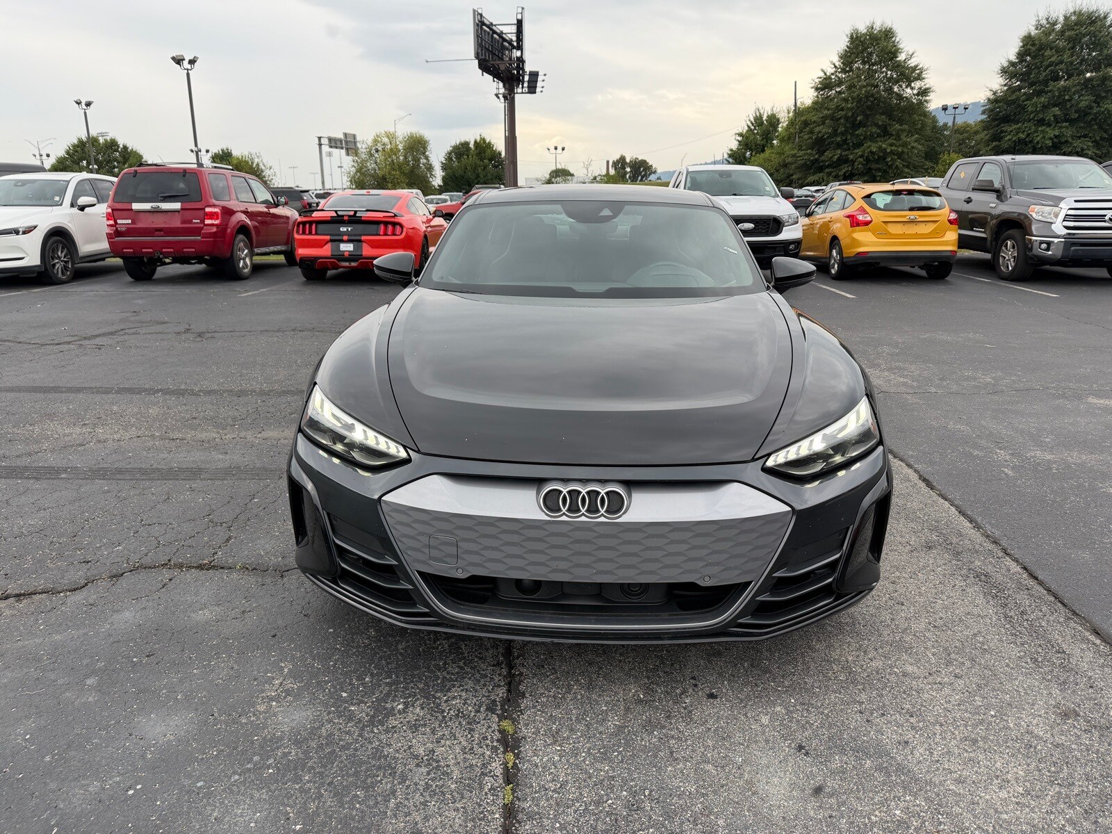 2022 Audi e-tron GT Premium Plus photo 4