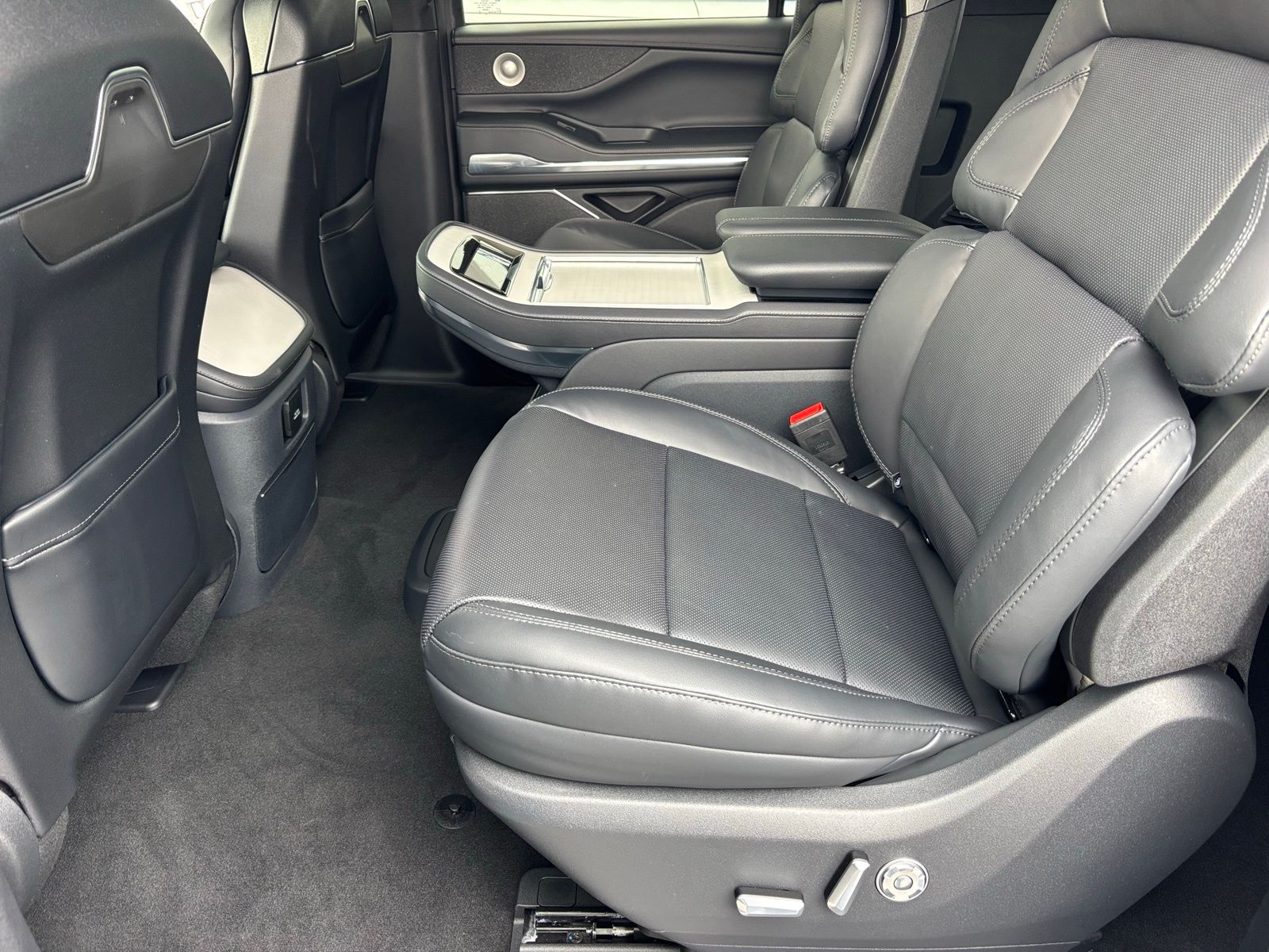 2026 Lincoln Navigator Reserve L - Photo 18