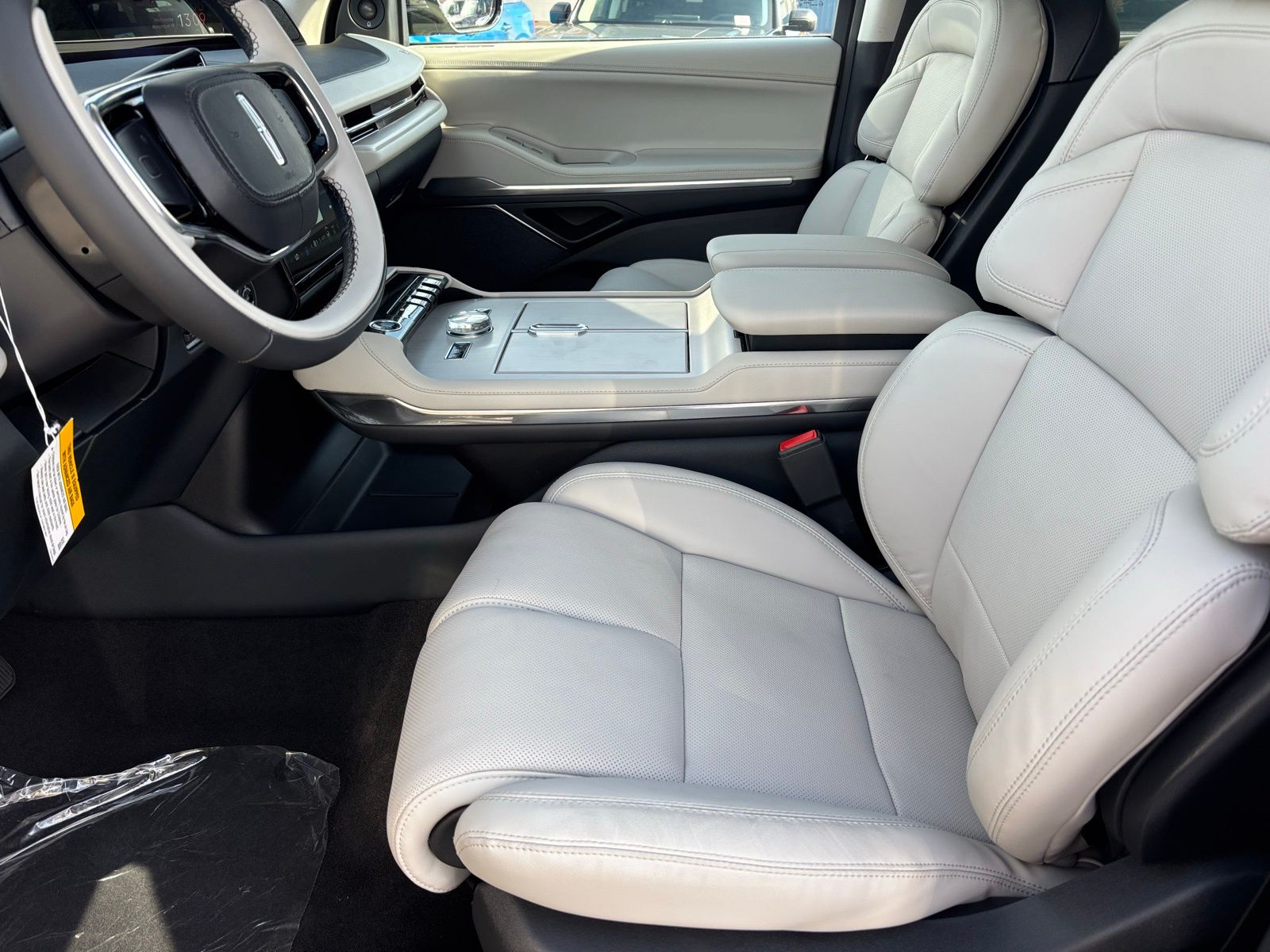 2025 Lincoln Navigator Reserve L - Photo 16
