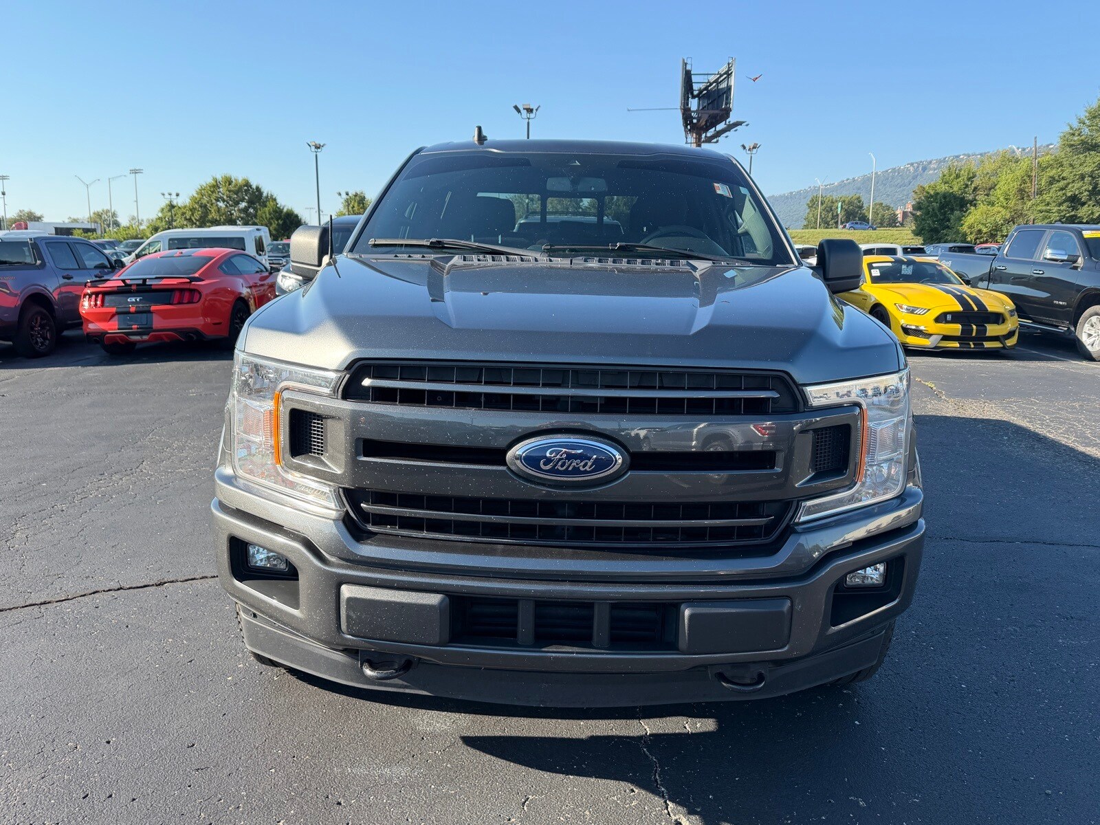 2019 Ford F-150 XLT photo 4
