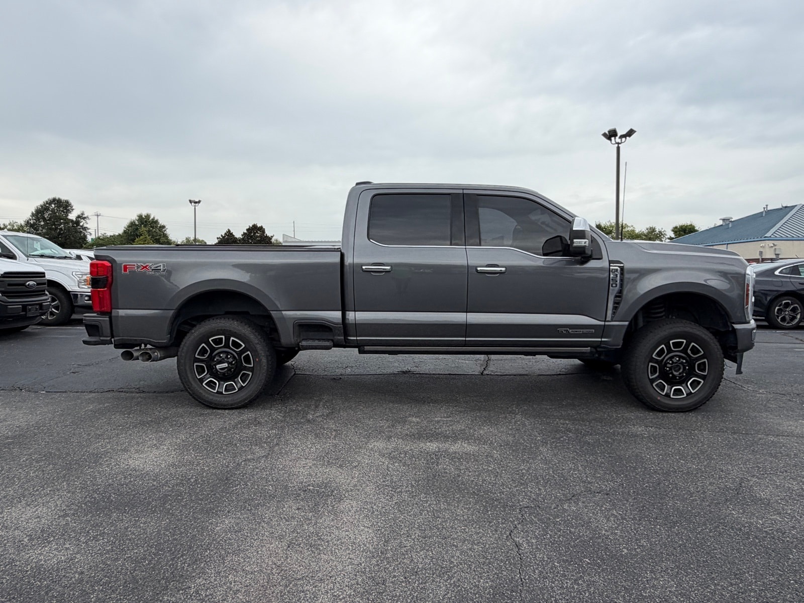 2024 Ford F-350 Platinum photo 2