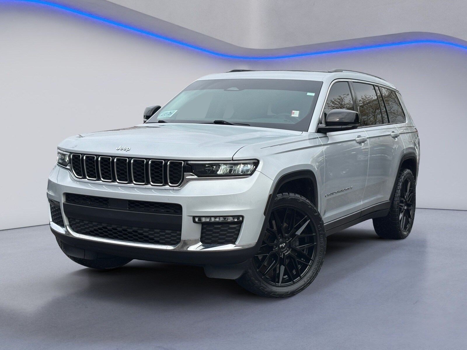 2022 Jeep Grand Cherokee Limited photo 2