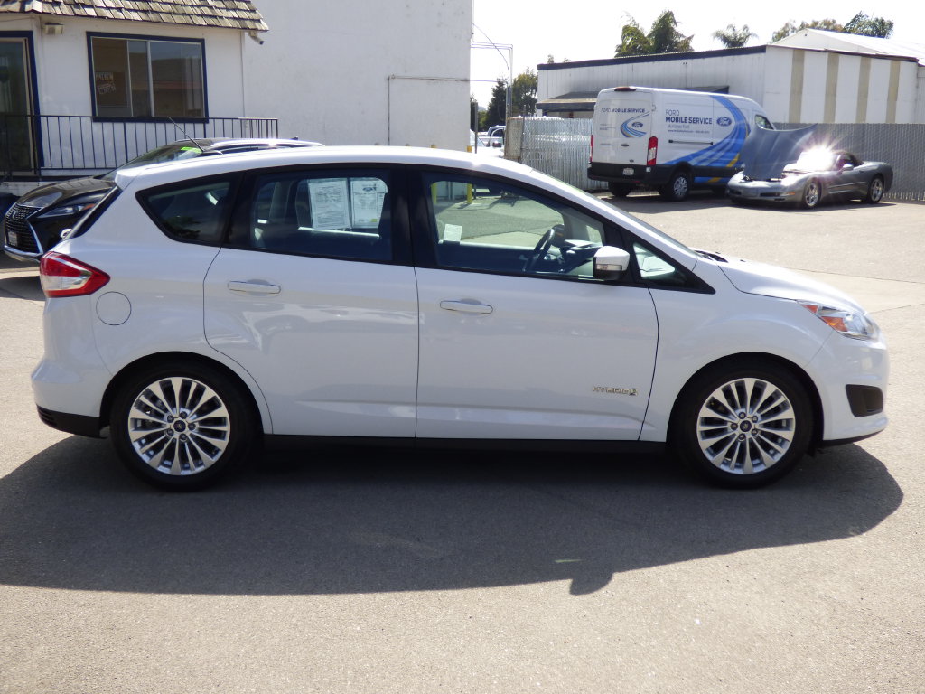 Used 2018 Ford C-Max SE with VIN 1FADP5AUXJL100608 for sale in Arroyo Grande, CA