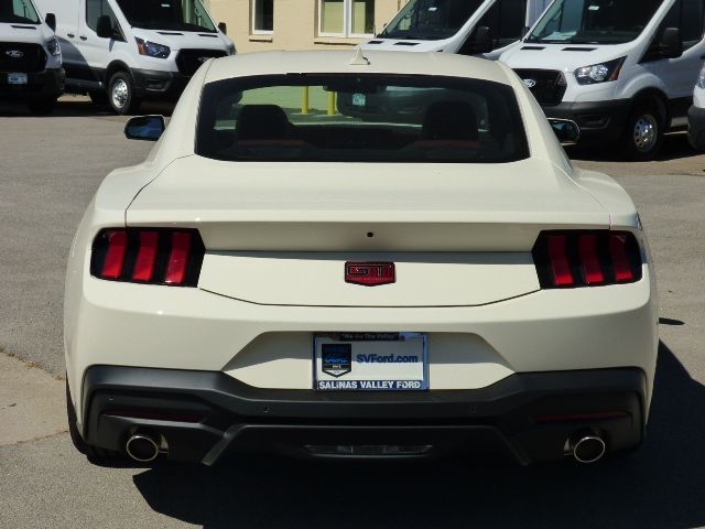 2025 Ford Mustang GT Premium Fastback - Photo 4