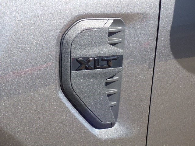 2025 Ford Ranger XLT photo 3