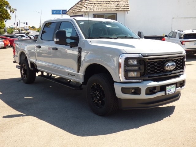 2026 Ford F-250 Super Duty XL's photo