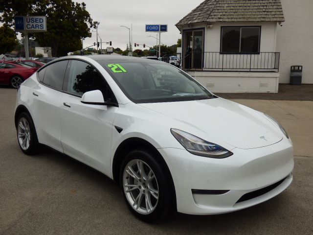 2021 Tesla Model Y Long Range Dual Motor All-Wheel Drive's photo