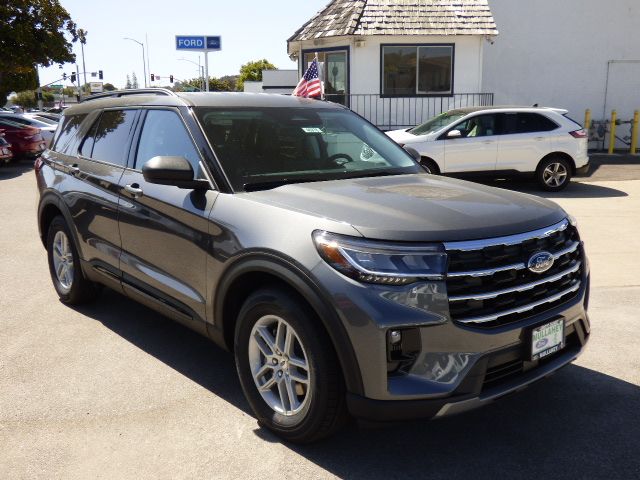 2026 Ford Explorer's photo