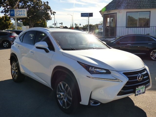 2016 Lexus NX 200t's photo