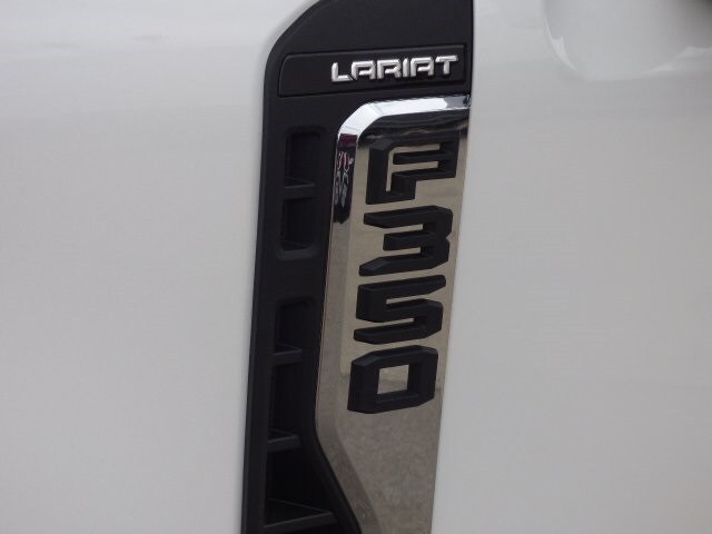 2026 Ford F-350 photo 3