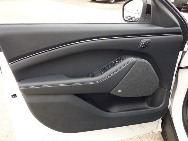 2025 Ford Mustang Mach-E Premium - Photo 21