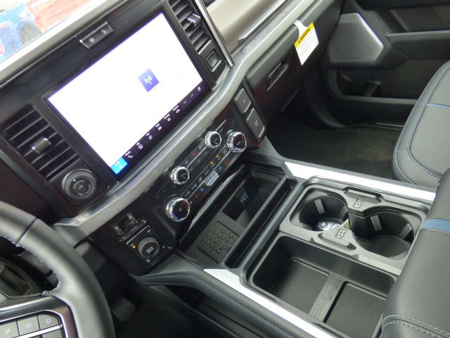 2026 Ford F-250 Super Duty Platinum - Photo 32