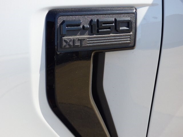 2025 Ford F-150 XLT photo 3