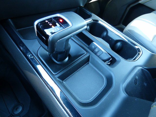 2025 Chevrolet Silverado 1500 ZR2 - Photo 18