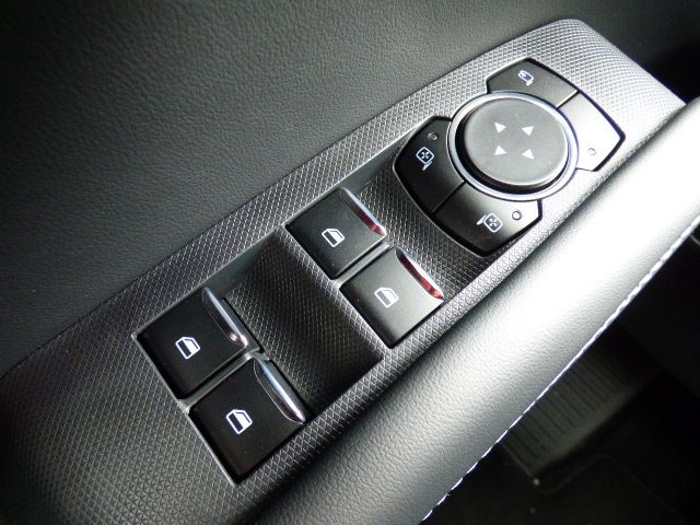 2025 Ford Mustang Mach-E Premium - Photo 31