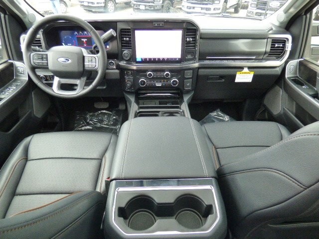 2026 Ford F-350 photo 2