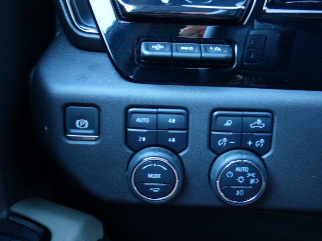 2025 Chevrolet Silverado 1500 ZR2 - Photo 35