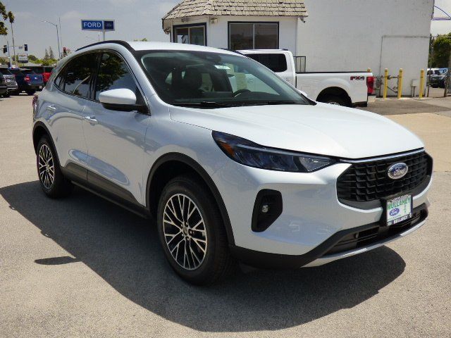 2025 Ford Escape Plug-in hybrid