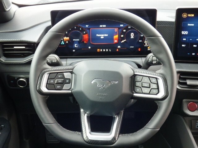2025 Ford Mustang EcoBoost photo 3
