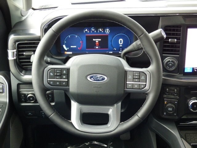 2026 Ford F-350 photo 4
