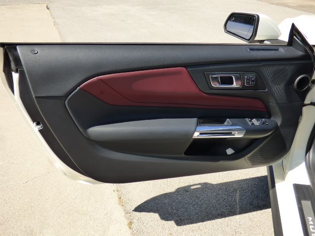 2025 Ford Mustang GT Premium Fastback - Photo 18