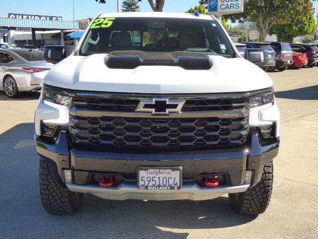 2025 Chevrolet Silverado 1500 ZR2 - Photo 42