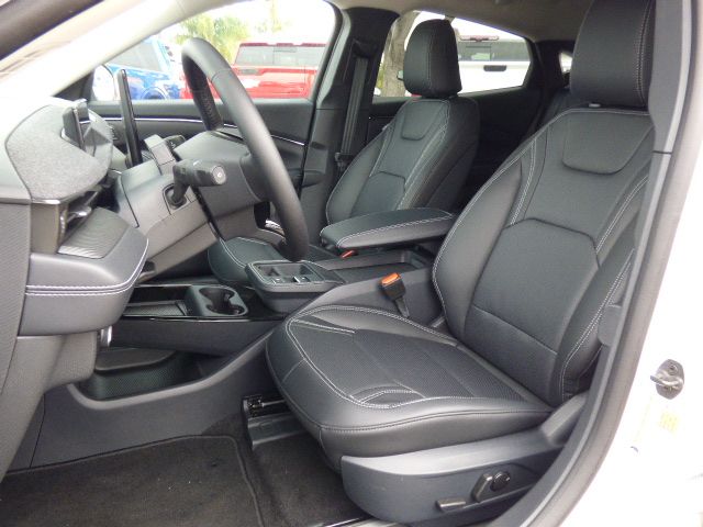 2025 Ford Mustang Mach-E Premium - Photo 22