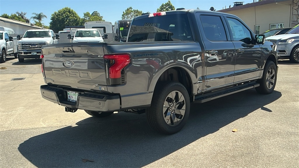 2024 Ford F-150 Lightning Flash