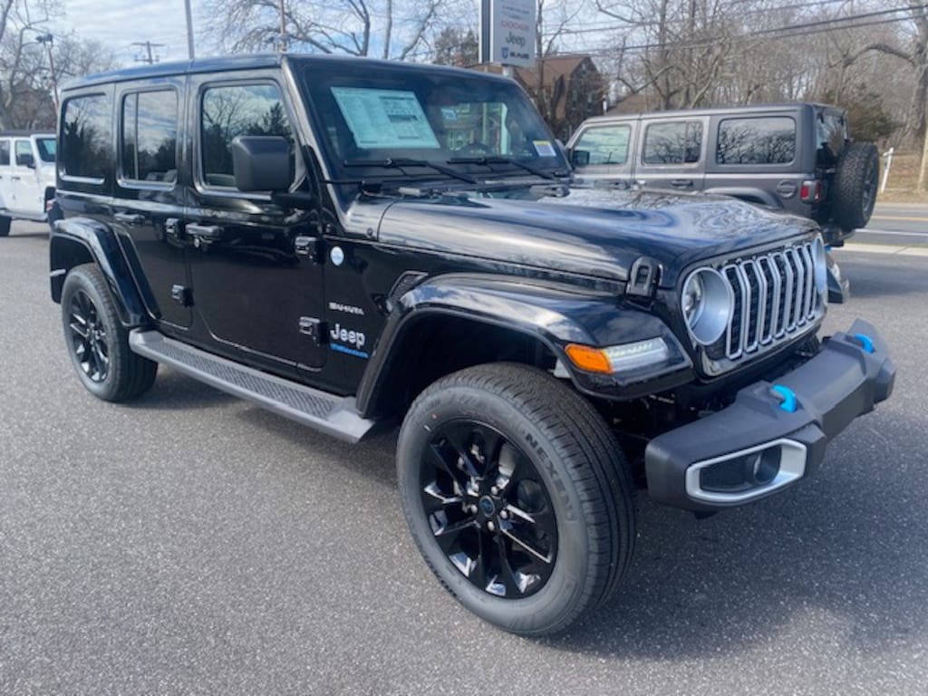 New 2024 Jeep Wrangler 4xe 4DOOR SAHARA For Sale Southold NY