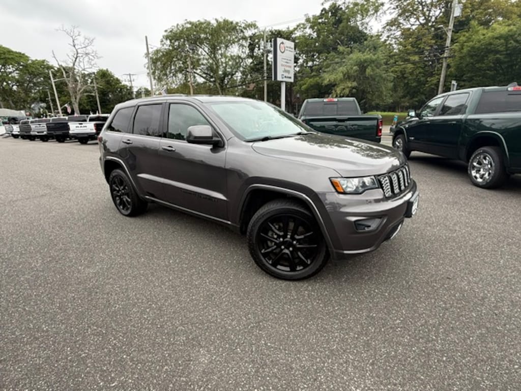 Used 2021 Jeep Grand Cherokee Laredo X Sport Utility