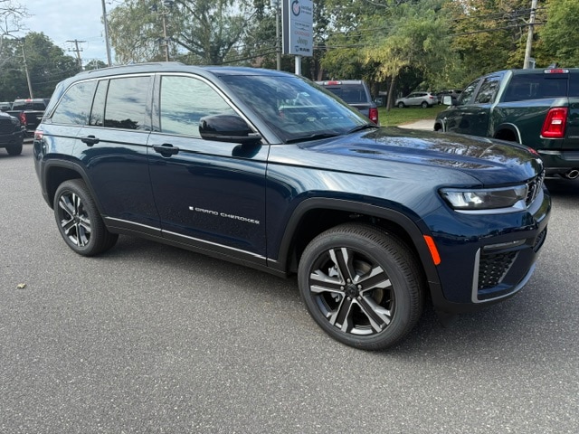 2027 Jeep Grand Cherokee