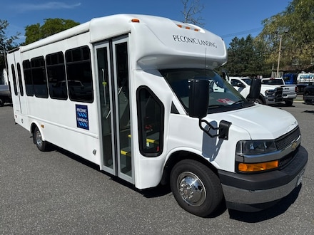 2024 Chevrolet Express Cutaway Starcraft 