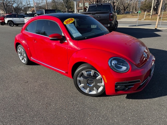 2018 Volkswagen Beetle SE's photo