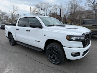 2026 Ram 1500 EXPRESS CREW CAB 4X4 5'7 BOX Pickup