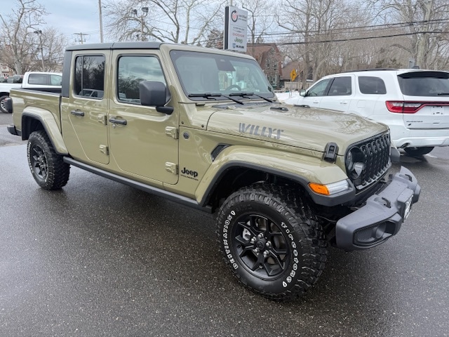 2026 Jeep Gladiator Pickup 