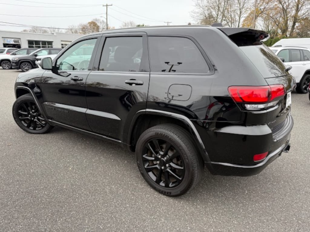 Used 2020 Jeep Grand Cherokee Altitude Sport Utility