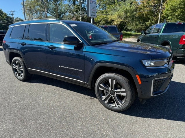 2027 Jeep Grand Cherokee L