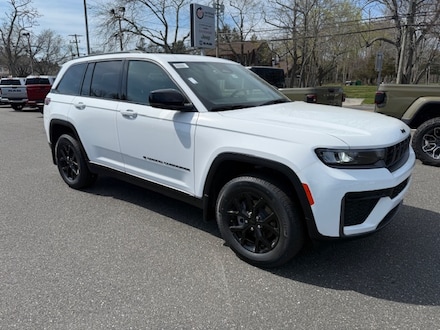 2026 Jeep Grand Cherokee LAREDO ALTITUDE 4X4 Sport Utility