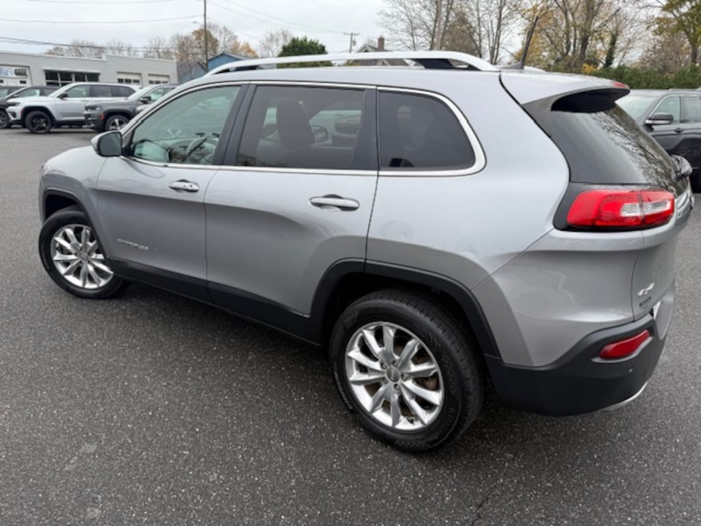 Used 2017 Jeep Cherokee Limited Sport Utility