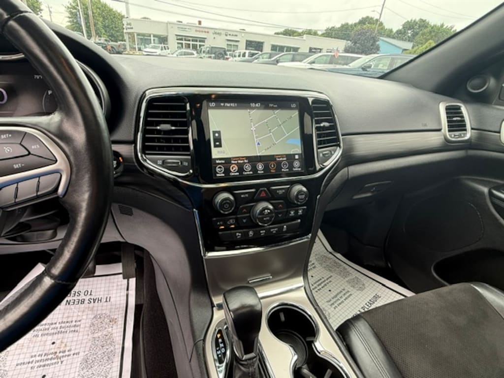 Used 2021 Jeep Grand Cherokee Laredo X Sport Utility