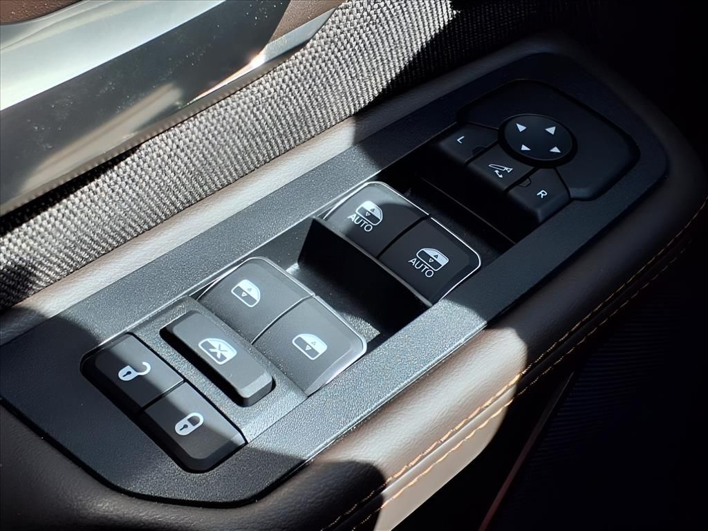 2025 RAM 1500 Limited Longhorn - Photo 18