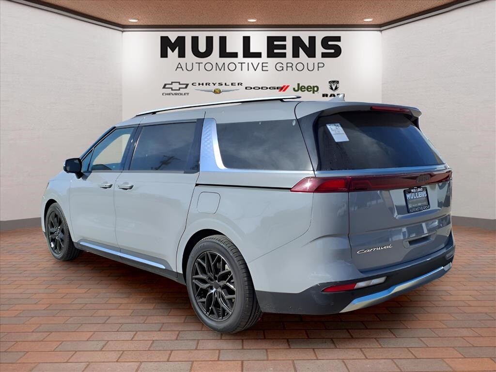 Used 2022 Kia Carnival SX Prestige Minivan/Van