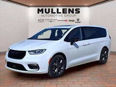 2026 Chrysler Pacifica SELECT Passenger Van